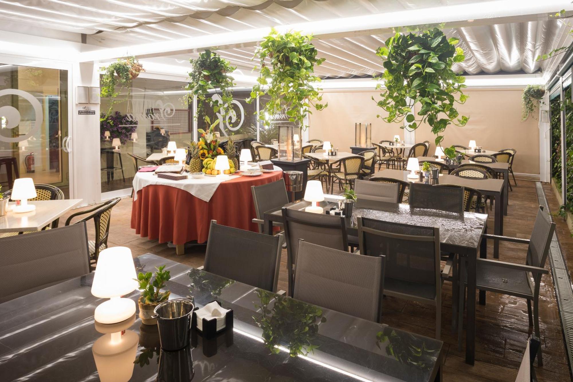 Hotel Roma Sarria Ngoại thất bức ảnh