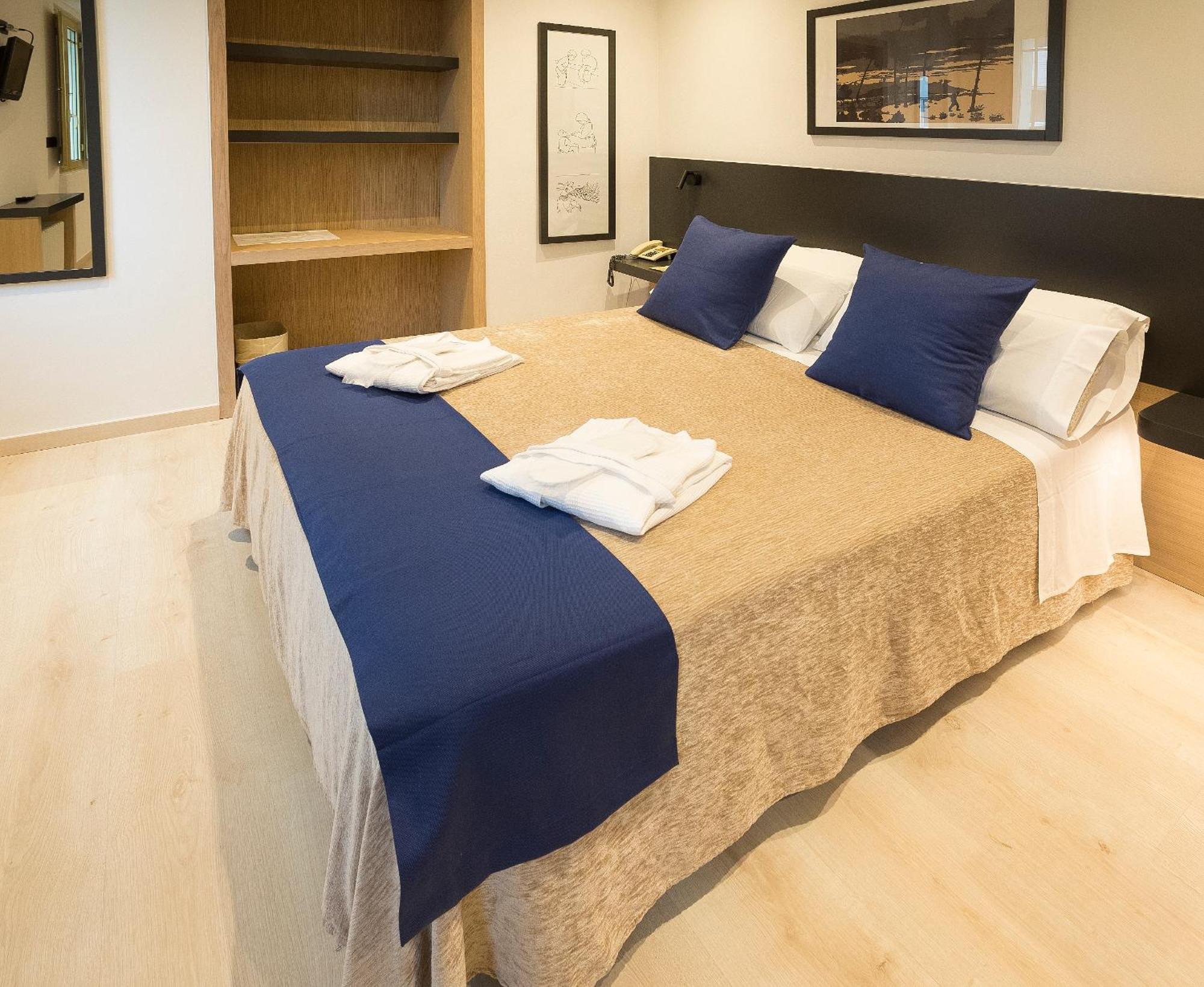 Hotel Roma Sarria Ngoại thất bức ảnh