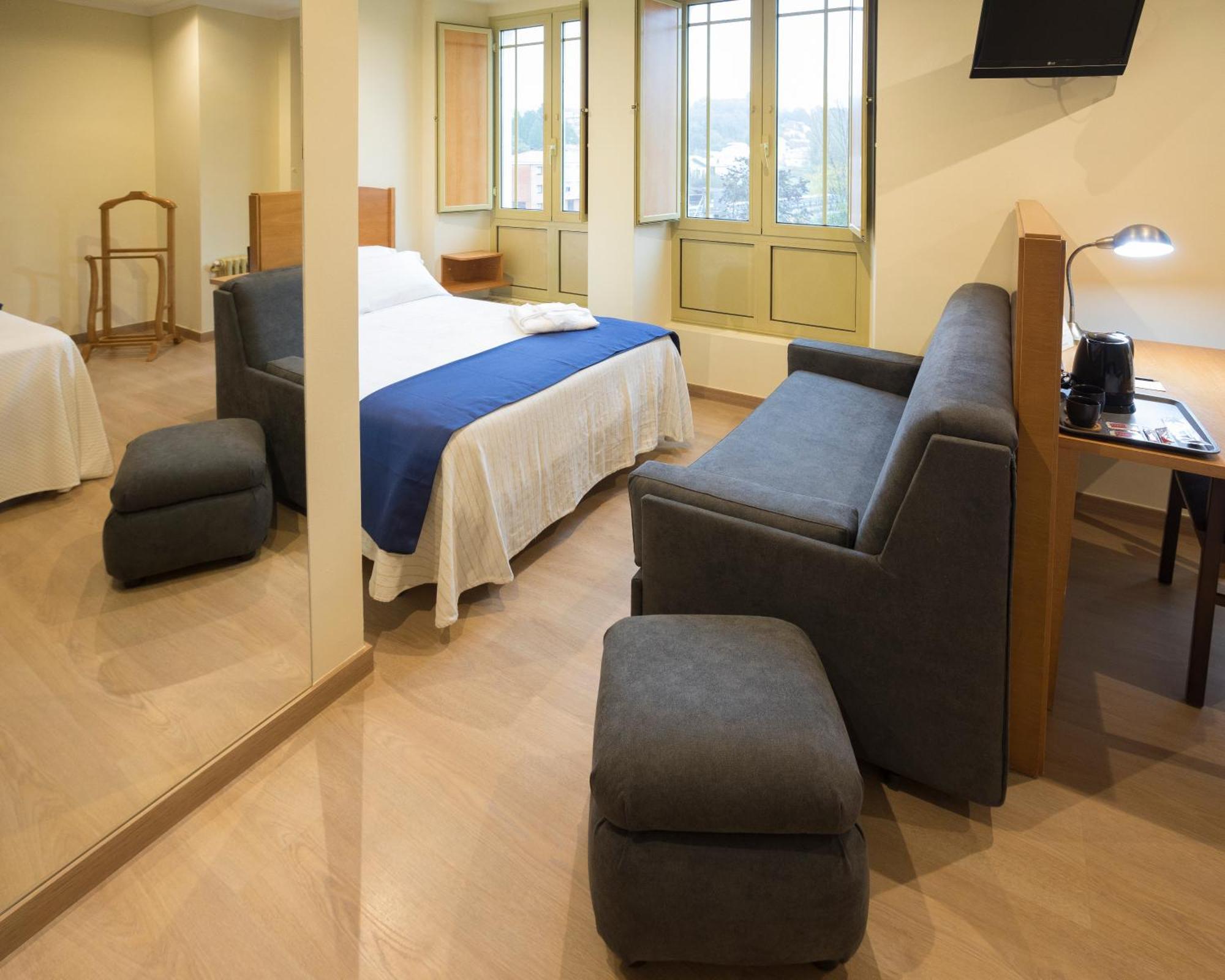 Hotel Roma Sarria Ngoại thất bức ảnh