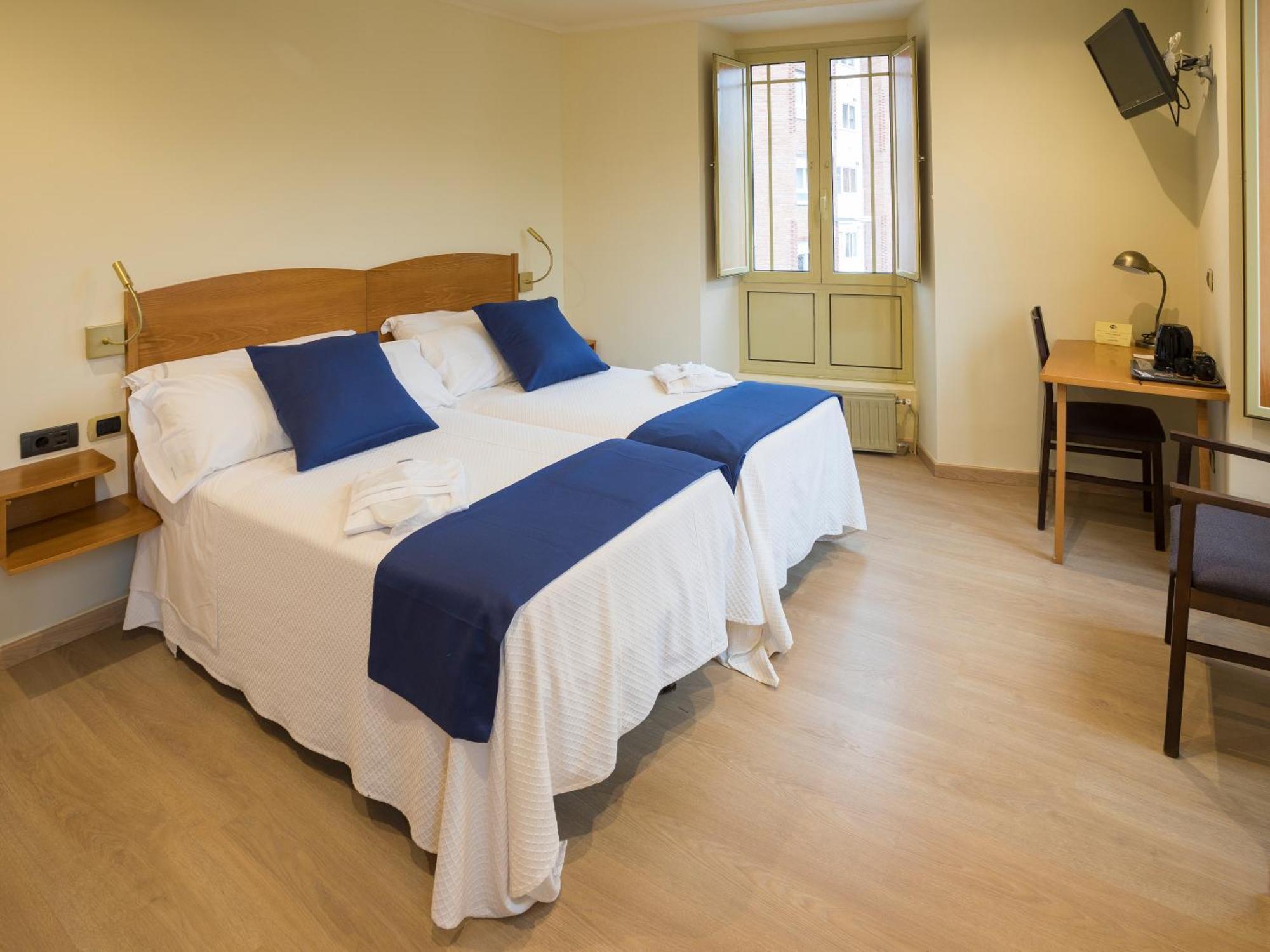 Hotel Roma Sarria Ngoại thất bức ảnh