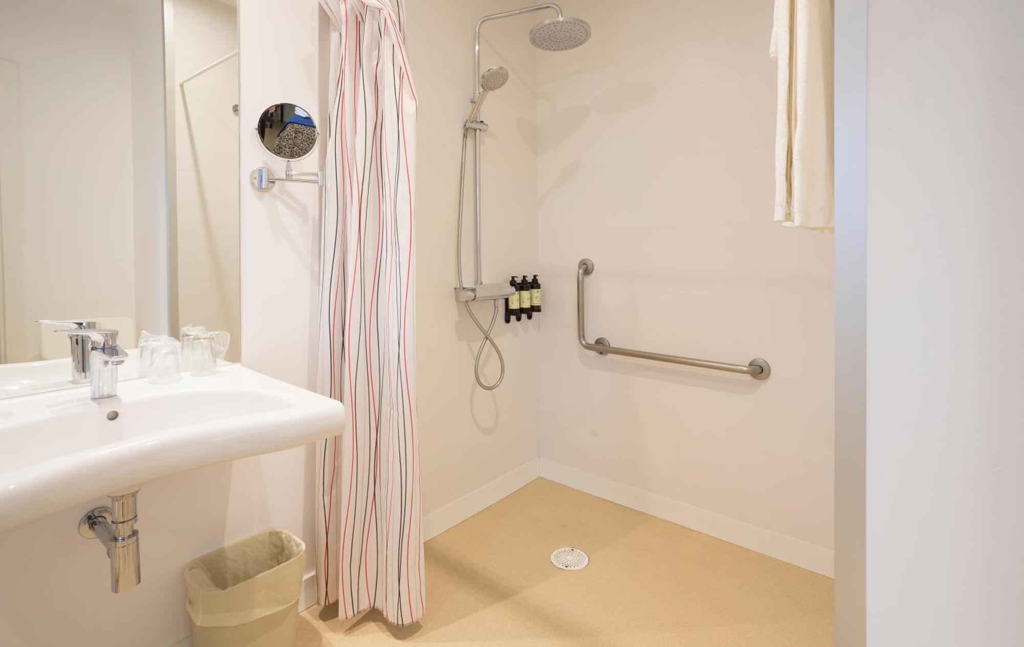 Hotel Roma Sarria Ngoại thất bức ảnh