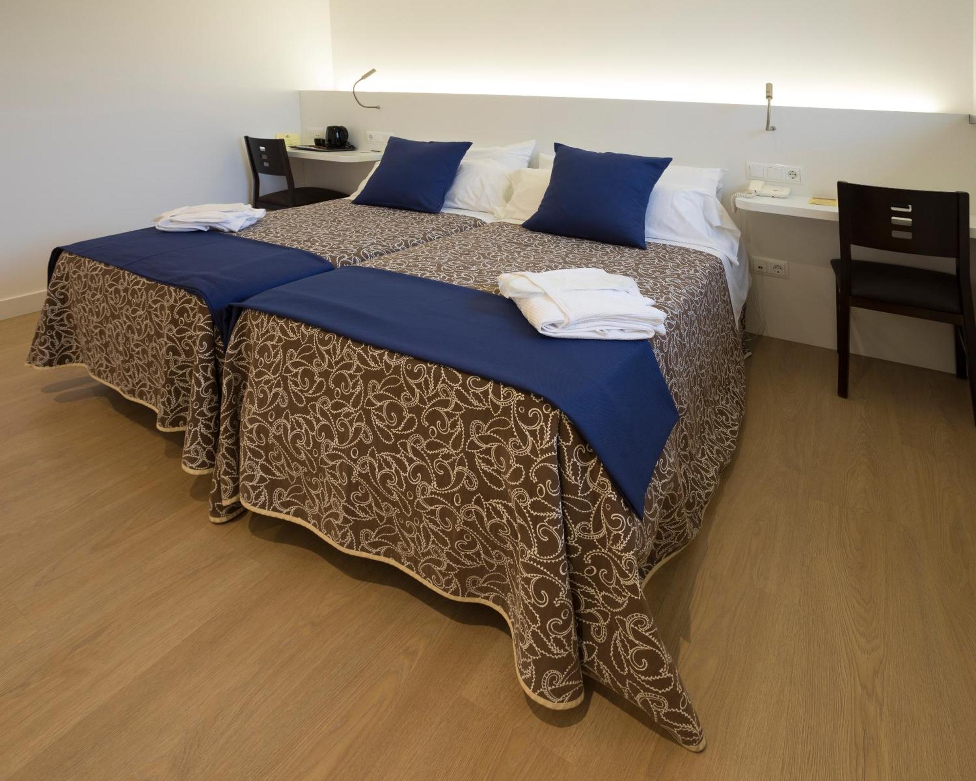 Hotel Roma Sarria Ngoại thất bức ảnh